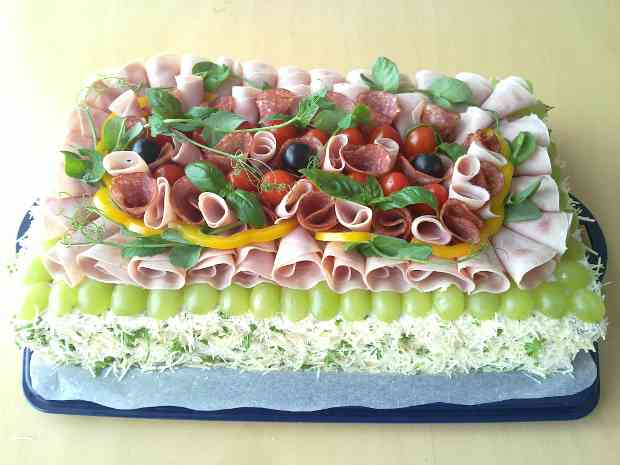 Savoury sandwich cake